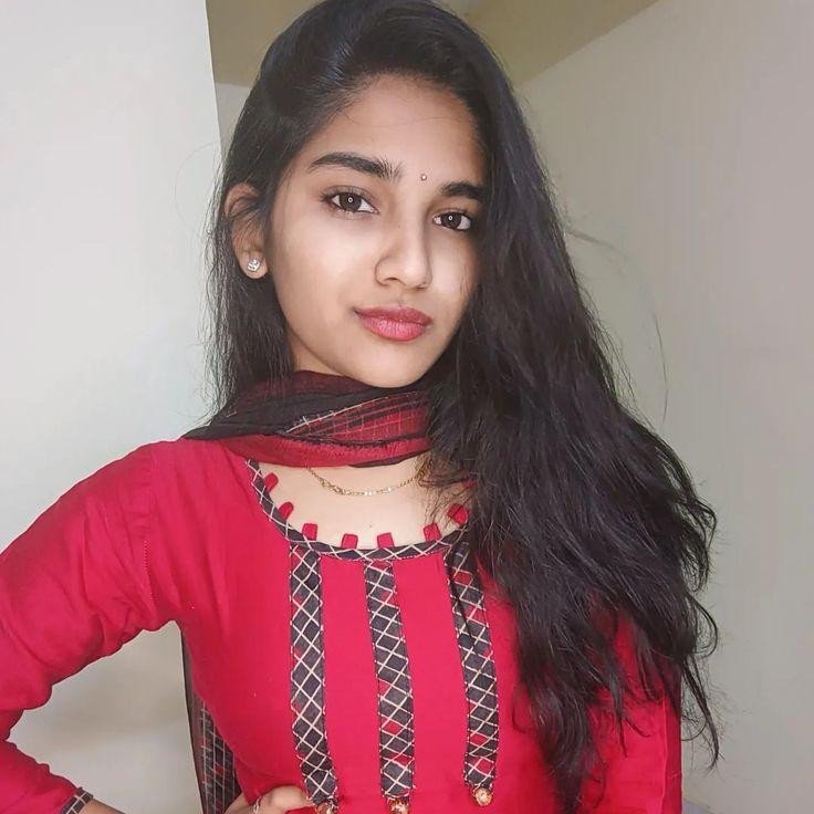 Hii AM KAVANA CALL GIRL