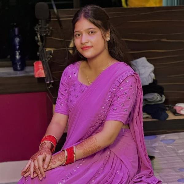 Jagdishpur Call Girl Escort 𝟵𝟯𝟬𝟰𝟬𝟰𝟵𝟳𝟭𝟳 Call Me Punam Call Girls 247hou...