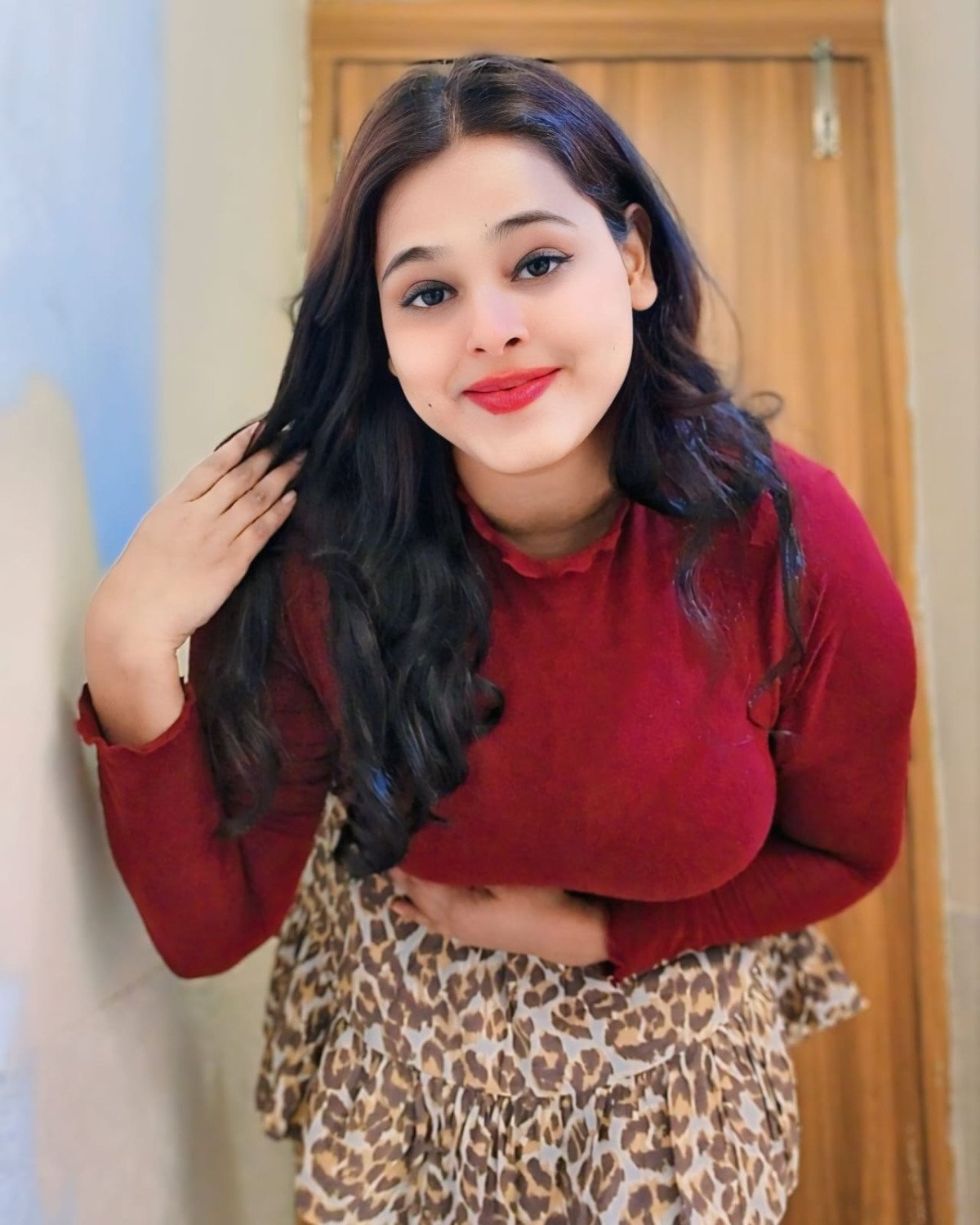 Najibabad available service call girl contact ladki service