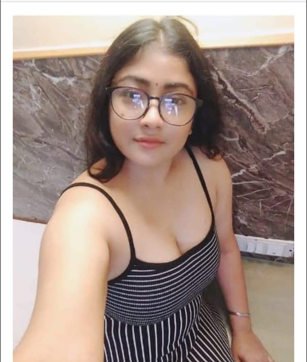 1 Hur 500 2Hr 1000  Full night , 2500 97980//30179Kajal Patel escort ️...