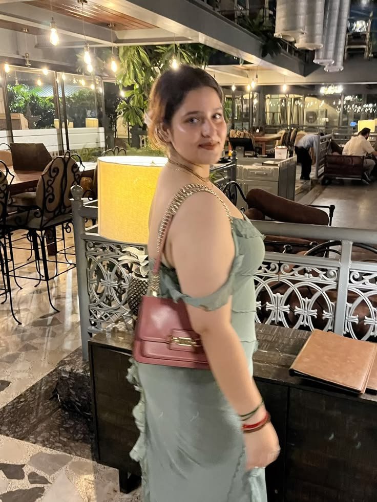 Agra high profiles model college girl available call me