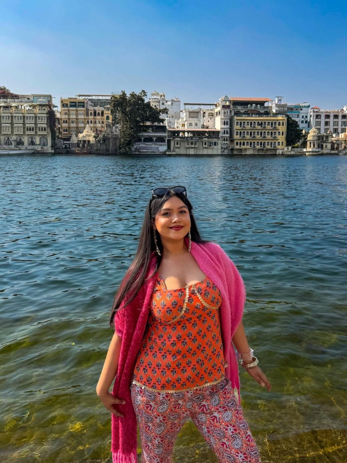 Low Kajal,,,,Patel 1hr 1000 2hr 1500 ️3hr 2500 ️full night 4500 full s...