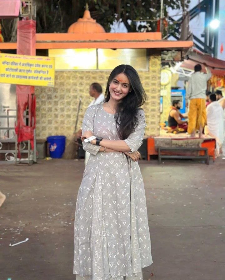 Kajal,,Patel1hr.900 2hr 1500 3hr 2000 full night 4000 full satisfied 1...