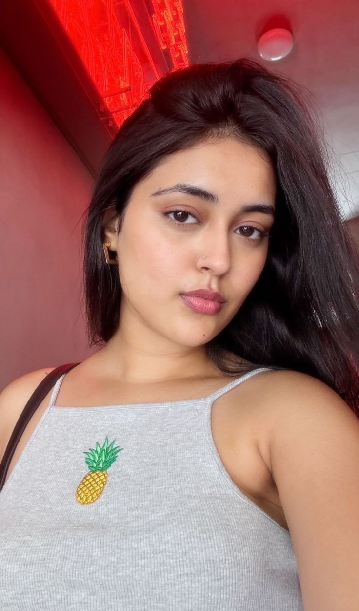 Raipur call girl