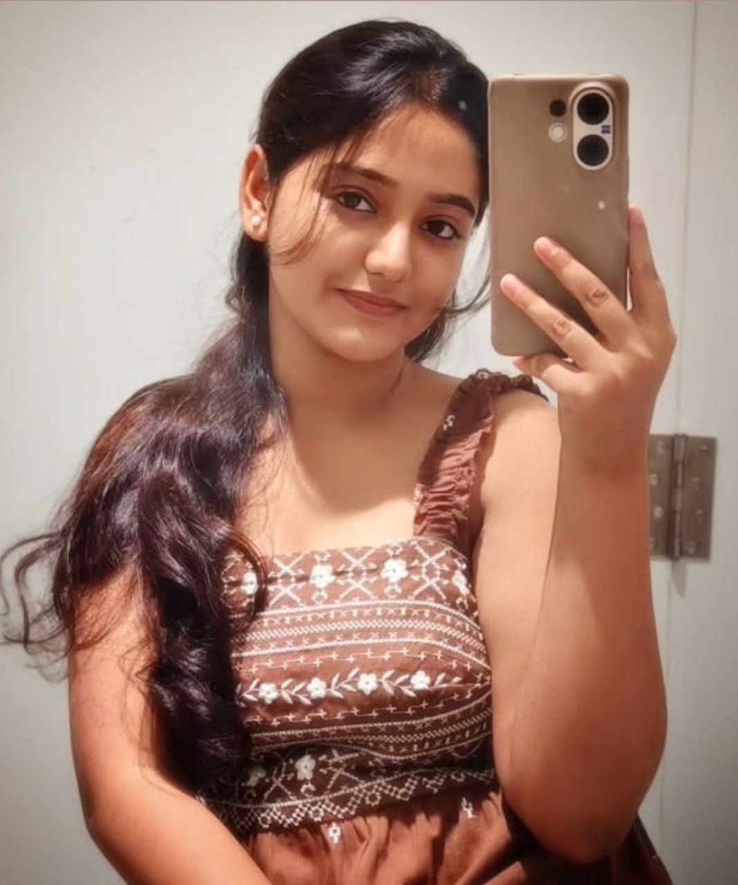*1hour  1000* 2hour 1500 3hour 2500 full night 3500 full service  genu...
