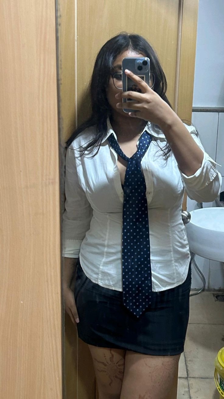 Agra high profiles model college girl available call me