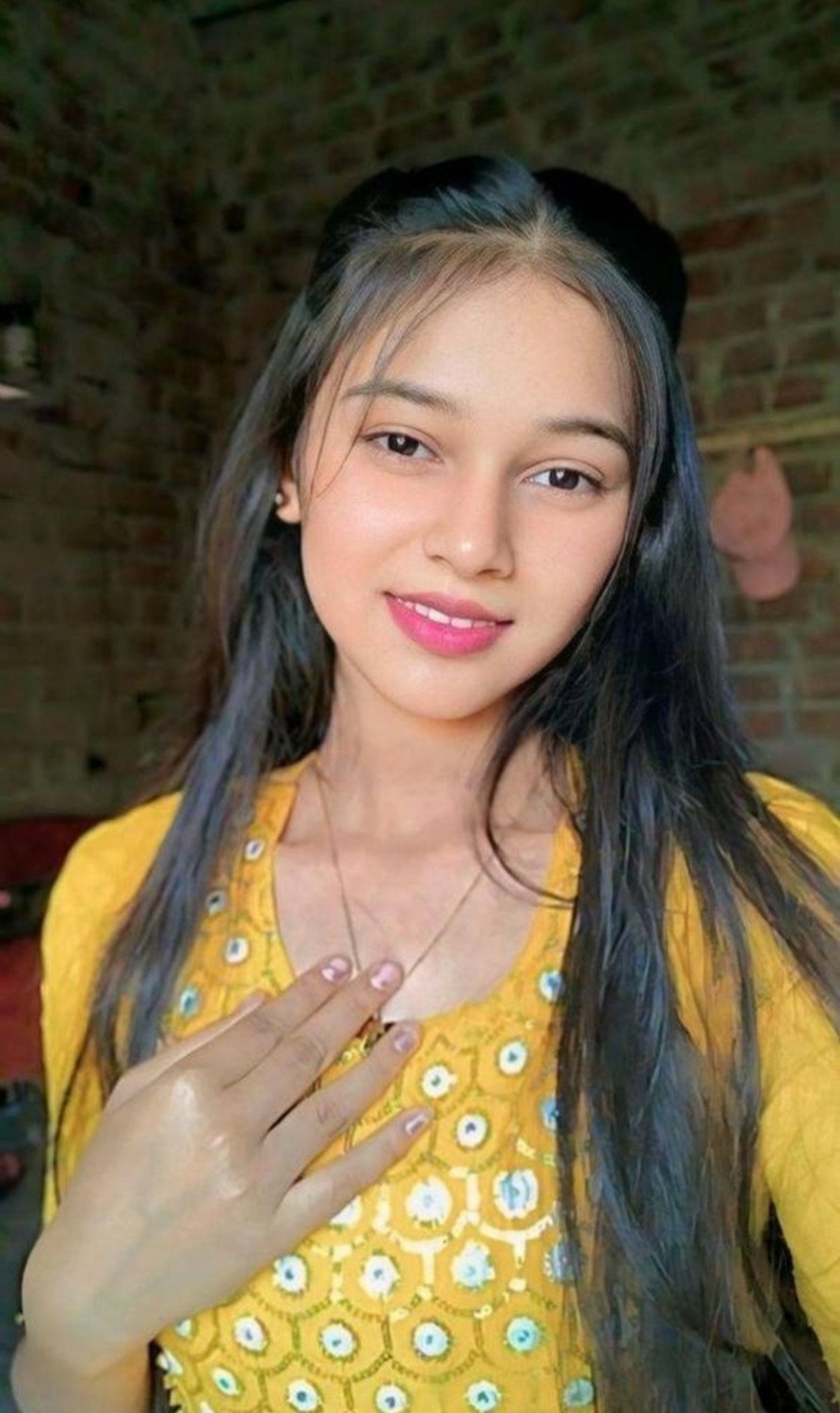 Riya :- 1 hr 1000 /-2 hr 1500 /-. 3hr 2500 /- full night 3500 Riya :-...