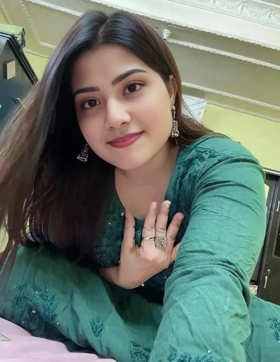*1hour  1000* 2hour 1500 3hour 2500 full night 3500 full service  genu...