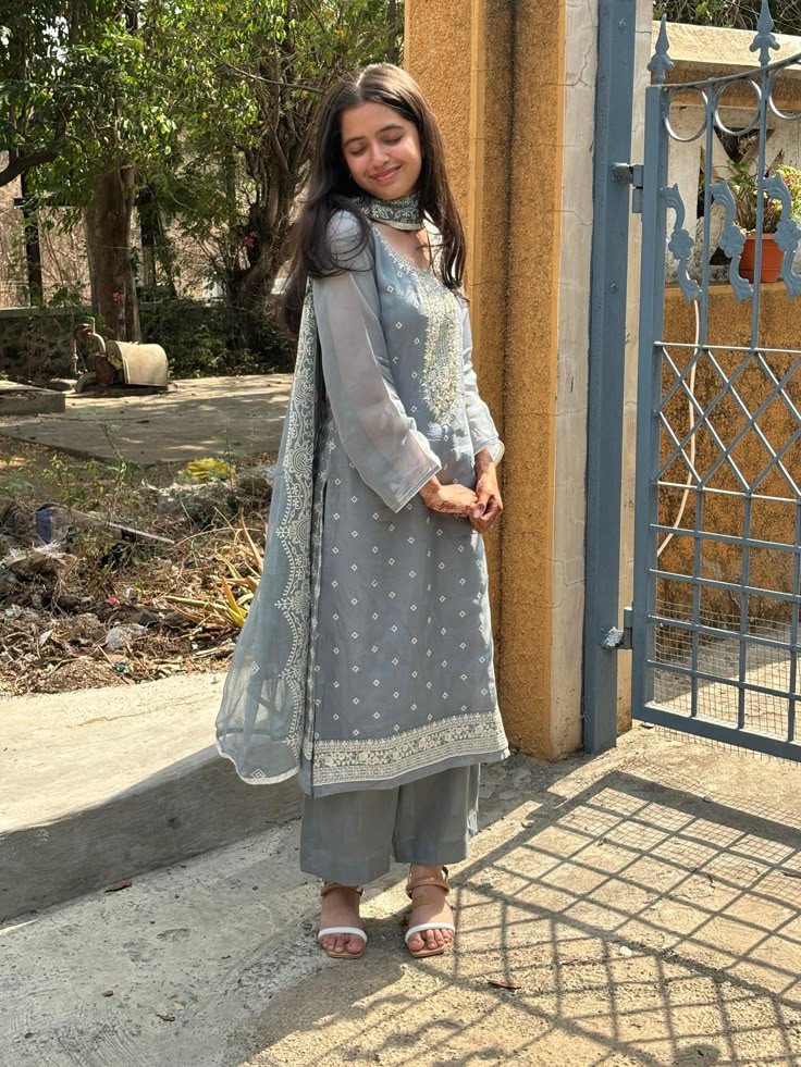 Sex service provide 24 hour service 100% safe and secure service pleas...